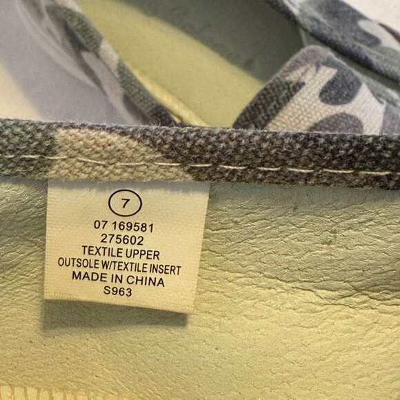 SIZE 7 Tommy Bahama Green Camo Slip On Sneakers - Picture 8 of 10